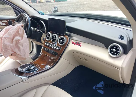 2016 Mercedes-Benz Glc 300 4Matic из США, поврежденный, VIN WDC0G4KB9GF084743